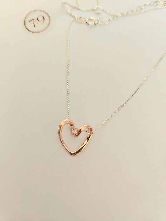 Collar corazón rosa